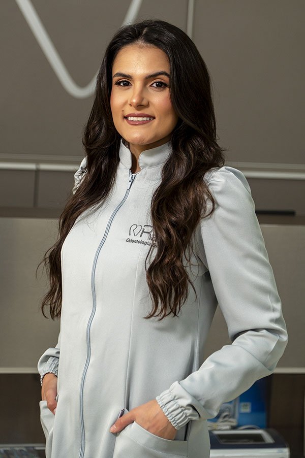 Dra. Tais Nunes